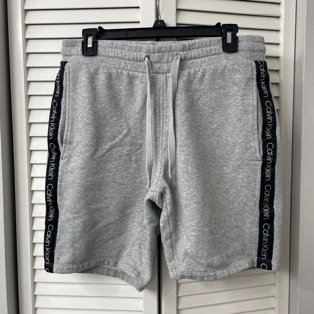 Calvin Klein Shorts (NWOT/small)